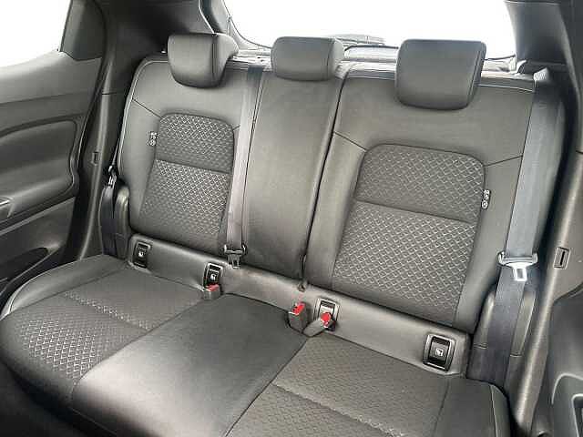 Nissan JUKE 1.0 DiG-T 114 N-Connecta 5dr