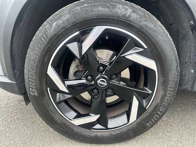 Nissan JUKE 1.0 DiG-T 114 N-Connecta 5dr