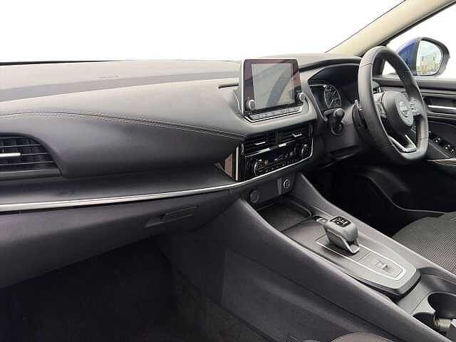 Nissan QASHQAI 1.3 DiG-T MH 158 Acenta Premium 5dr Xtronic