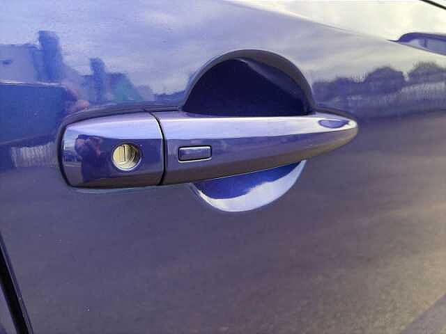 Nissan QASHQAI 1.3 DiG-T MH 158 Acenta Premium 5dr Xtronic