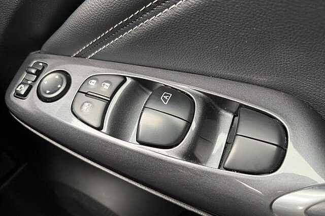 Nissan JUKE 1.0 DiG-T 114 Tekna 5dr DCT