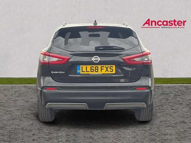 Nissan QASHQAI 1.3 DiG-T N-Connecta 5dr [Glass Roof/Executive]