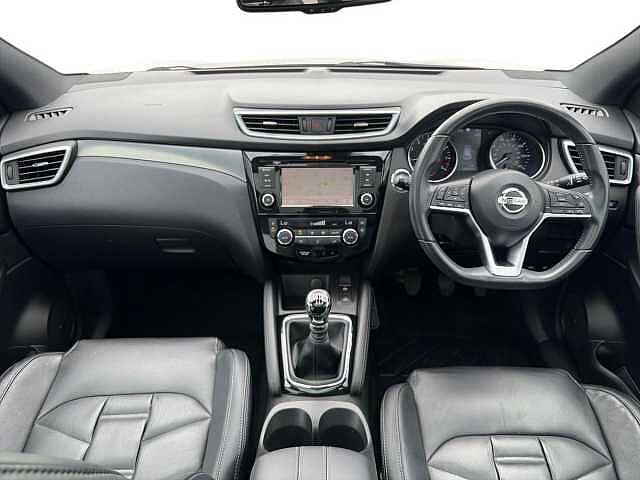 Nissan QASHQAI 1.3 DiG-T Tekna+ 5dr