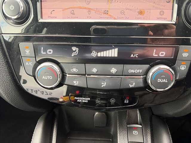 Nissan QASHQAI 1.3 DiG-T Tekna+ 5dr