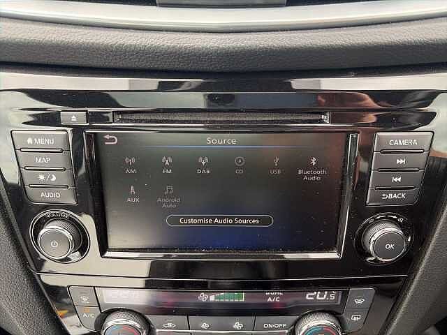 Nissan QASHQAI 1.3 DiG-T Tekna+ 5dr