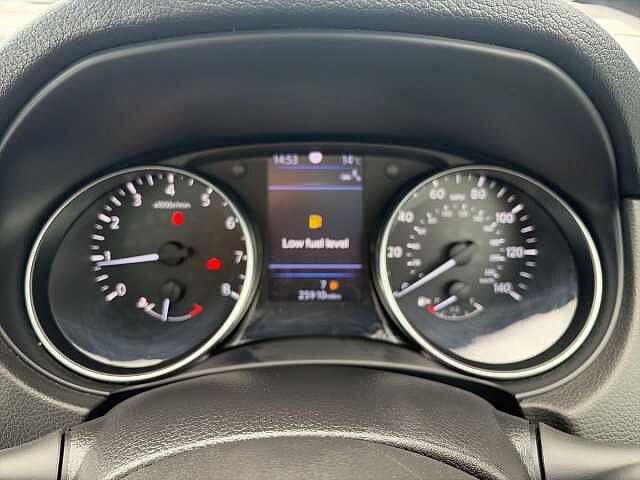 Nissan QASHQAI 1.3 DiG-T Tekna+ 5dr