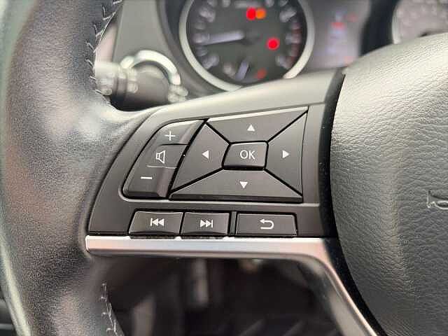 Nissan QASHQAI 1.3 DiG-T Tekna+ 5dr