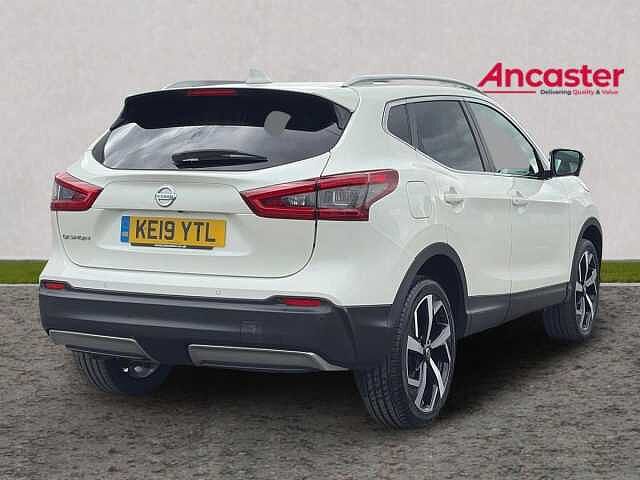 Nissan QASHQAI 1.3 DiG-T Tekna+ 5dr