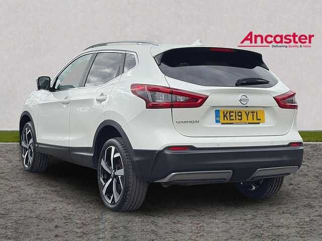 Nissan QASHQAI 1.3 DiG-T Tekna+ 5dr